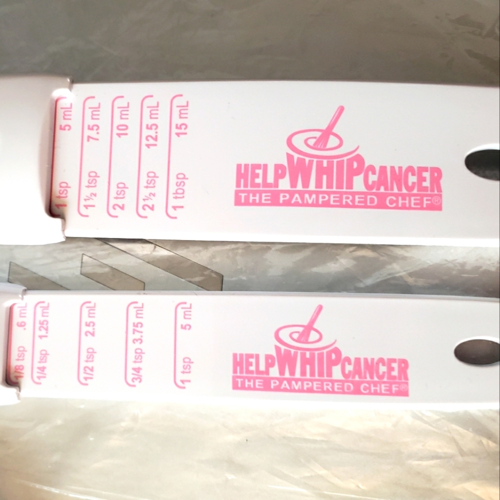 The Pampered Chef Bundle - Picture 2 of 16